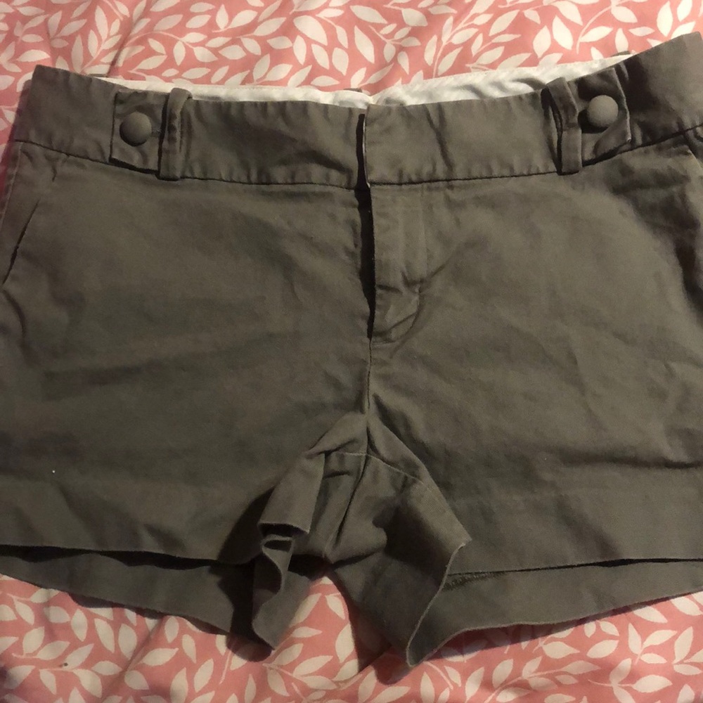 Banana Republic shorts size 6 color grey